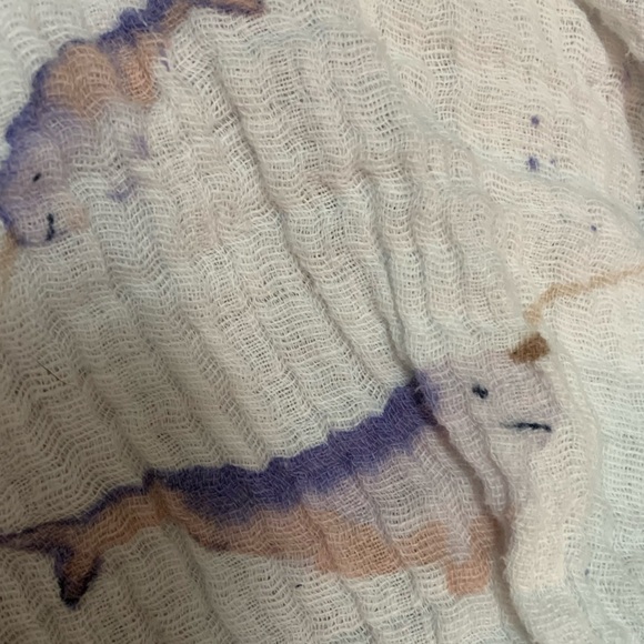 Narwhal Muslin car seat cover - Picture 3 of 9